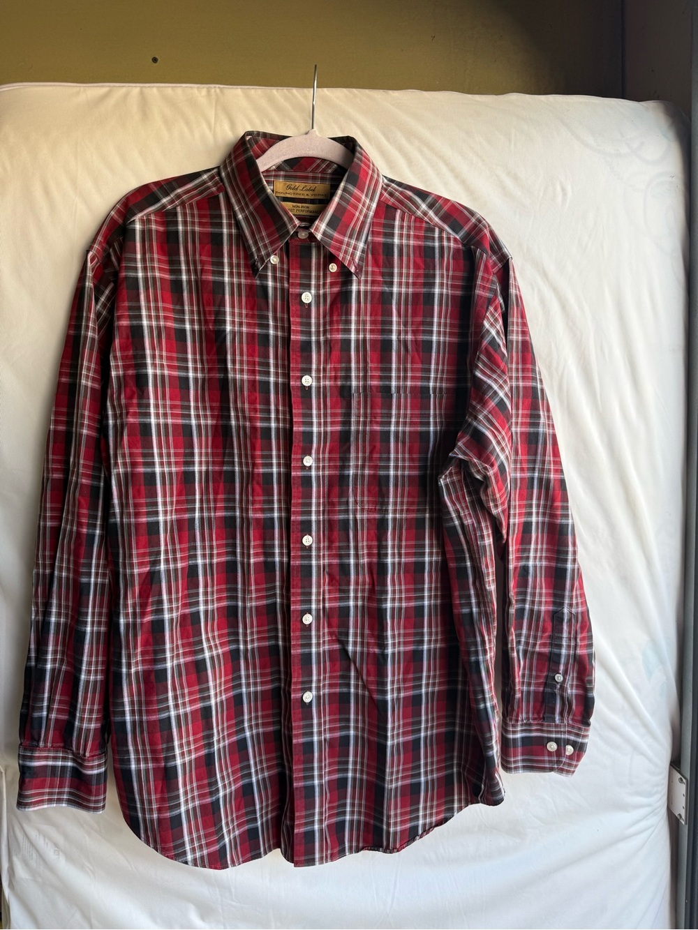 Roundtree & Yorke Gold Label Mens L Red Plaid Non-Iron Cotton Button Down Shirt